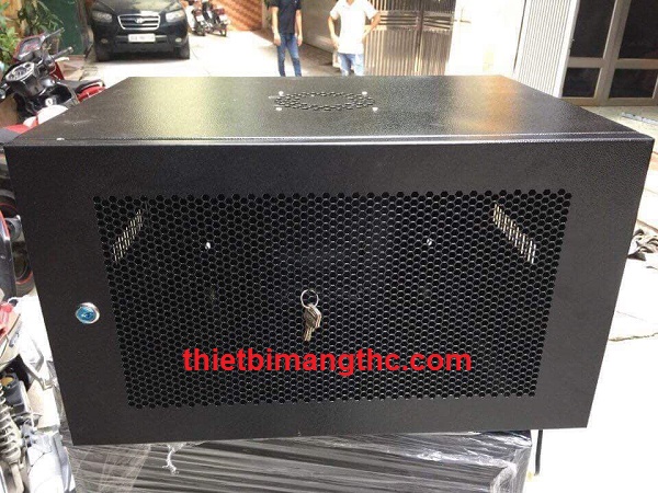 Tủ mạng 6U-D400 New Rack cao cấp